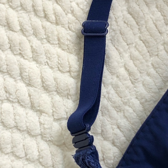 Victoria’s Secret Blue Perfect Shape Bra, 36C - Picture 4 of 5